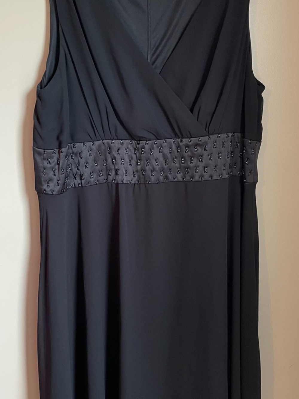 dressbarn Black Sleeveless V-Neck Dress with Embellished Waistband